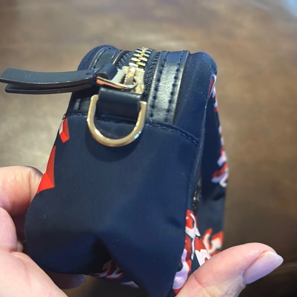 EUC Authentic Tory Burch Navy and Pink logo Cosmetic Bag - Picture 4 of 10